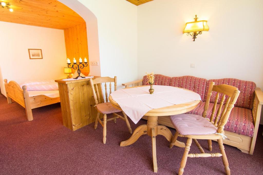 Hotel Rosengarten Neustift im Stubaital Pokoj fotografie